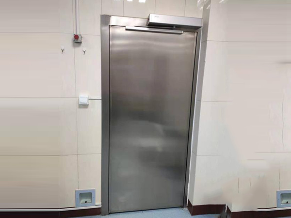 電動平開鉛門.jpg 電動平開鉛門.jpg